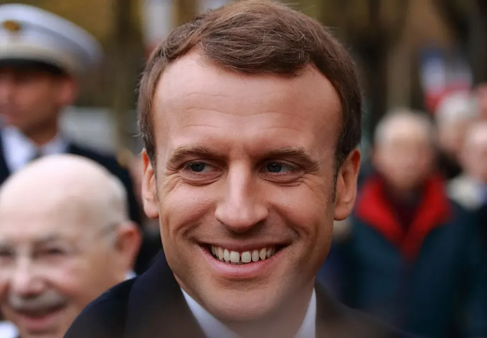 1200px-Emmanuel_Macron_(5)