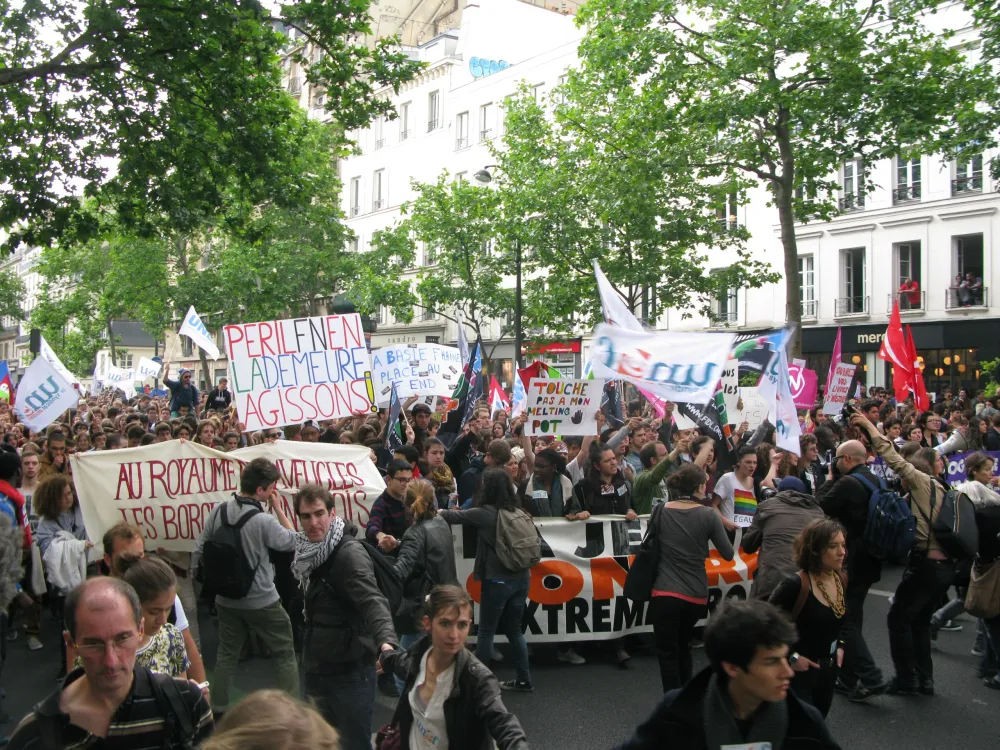 Jielbeaumadier_manif_anti-fn_paris_2014 antisémitisme