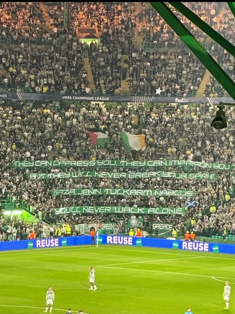 GXyzP_TWEAAYngl irlandais
